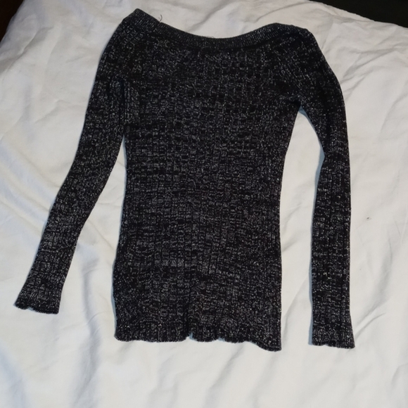 Rue 21 xs long sleeved youth sweater - Picture 7 of 7
